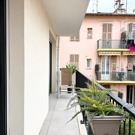 2p Moderne Avec Terrasse A * Nice